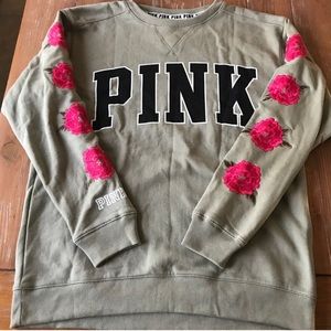 Vs pink flower crew